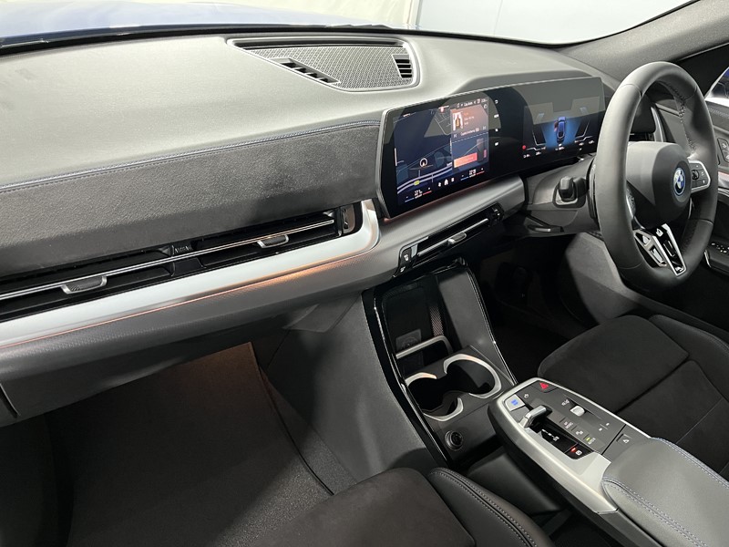 2025 (75) BMW iX2 150kW eDrive20 M Sport 65kWh 5dr Auto 4967401