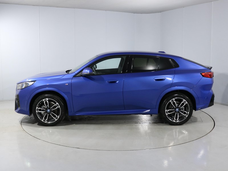 2025 (75) BMW iX2 150kW eDrive20 M Sport 65kWh 5dr Auto 4967443