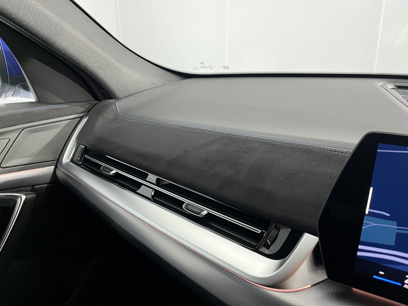 2025 (75) BMW iX2 150kW eDrive20 M Sport 65kWh 5dr Auto 4967419