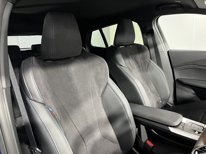 2025 (75) BMW iX2 150kW eDrive20 M Sport 65kWh 5dr Auto 4967405