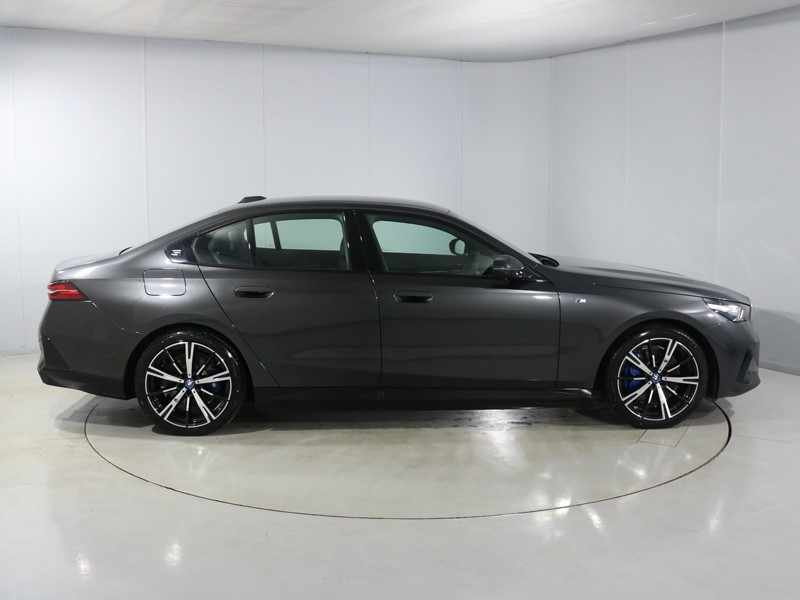 2025 (75) BMW I5 250kW eDrive40 M Sport 84kWh 4dr Auto 4968748