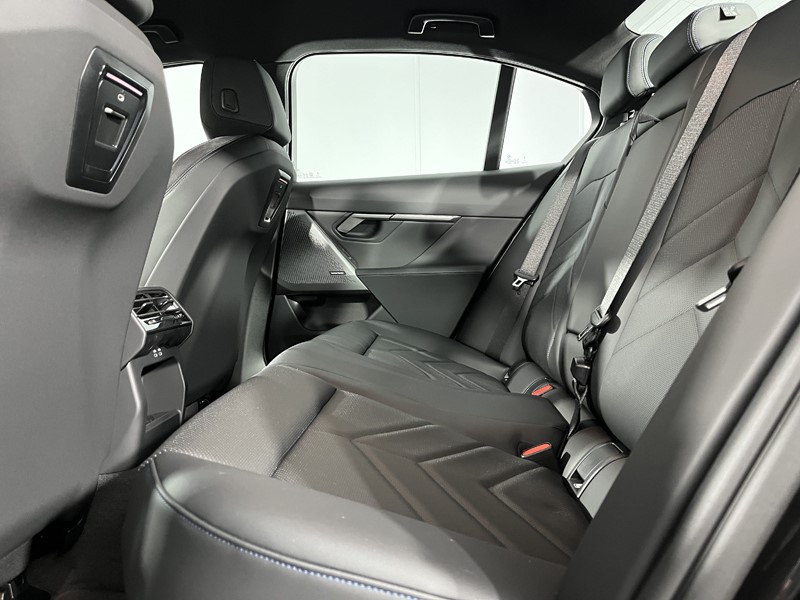 2025 (75) BMW I5 250kW eDrive40 M Sport 84kWh 4dr Auto 4968782