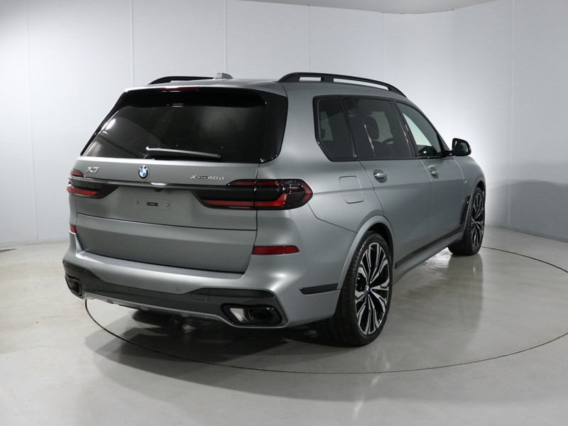 2025 (75) BMW X7 xDrive40d MHT M Sport 5dr Step Auto 4918408