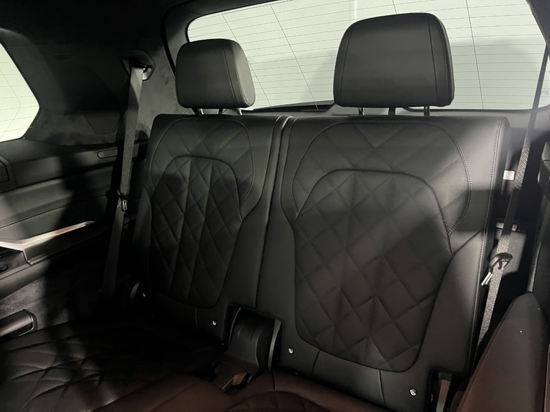 2025 (75) BMW X7 xDrive40d MHT M Sport 5dr Step Auto 4918393