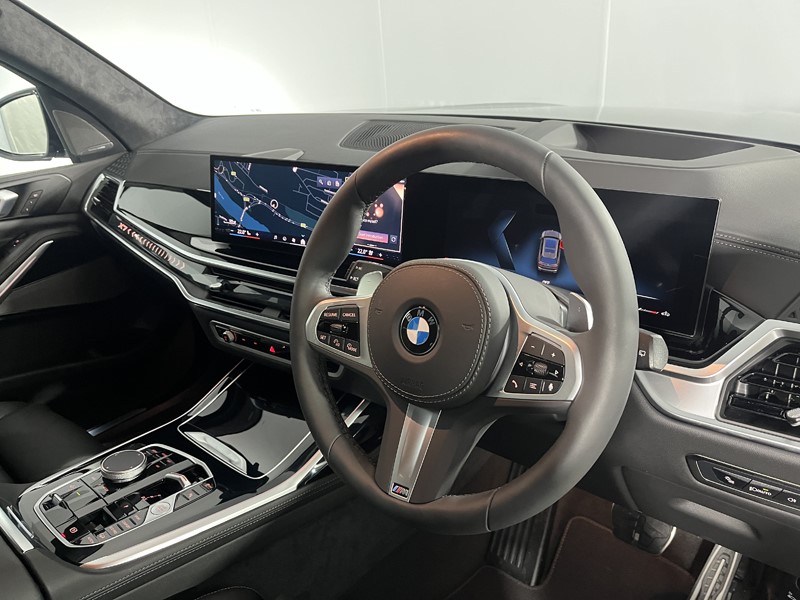2025 (75) BMW X7 xDrive40d MHT M Sport 5dr Step Auto 4918359