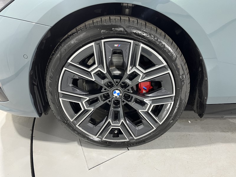 2025 (75) BMW 5 SERIES 520i M Sport Pro 4dr Auto 4967457