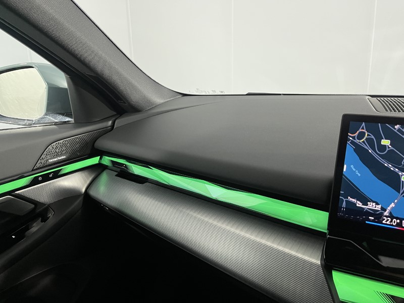 2025 (75) BMW 5 SERIES 520i M Sport Pro 4dr Auto 4967469