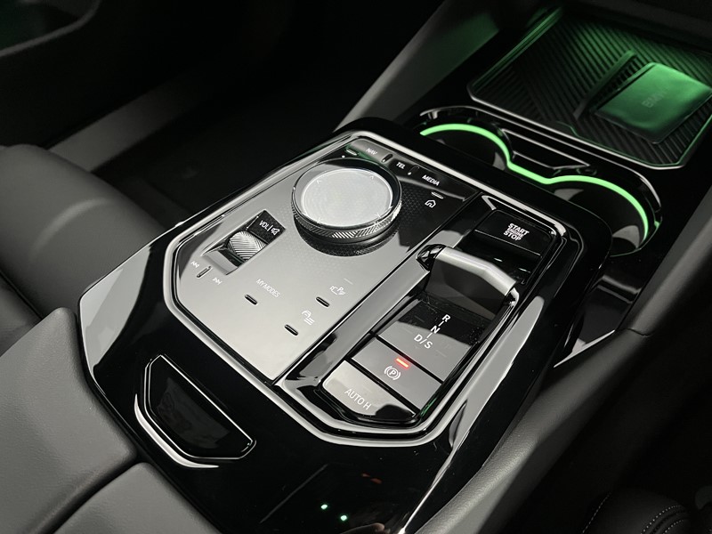 2025 (75) BMW 5 SERIES 520i M Sport Pro 4dr Auto 4967453