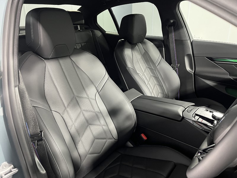 2025 (75) BMW 5 SERIES 520i M Sport Pro 4dr Auto 4967454