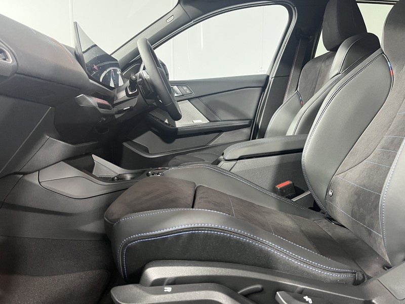 2025 (75) BMW 1 SERIES 120 M Sport 5dr Step Auto 4967733