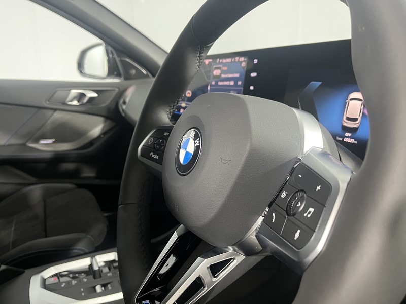 2025 (75) BMW 1 SERIES 120 M Sport 5dr Step Auto 4967721