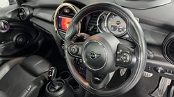 2019 (19) MINI HATCHBACK 1.5 Cooper Sport II 5dr Auto 4659484