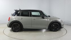 2019 (19) MINI HATCHBACK 1.5 Cooper Sport II 5dr Auto 4659481