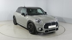 2019 (19) MINI HATCHBACK 1.5 Cooper Sport II 5dr Auto 4659479