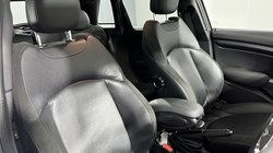 2019 (19) MINI HATCHBACK 1.5 Cooper Sport II 5dr Auto 4659489