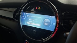 2022 (72) MINI HATCHBACK 1.5 Cooper Classic 5dr Auto 4690321