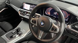 2022 (22) BMW 3 SERIES 320i xDrive M Sport 4dr Step Auto 4668743