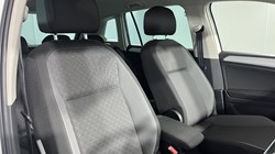 2018 (18) VOLKSWAGEN TIGUAN 2.0 TDi 190 4Motion SE Nav 5dr DSG 4678956