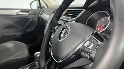 2018 (18) VOLKSWAGEN TIGUAN 2.0 TDi 190 4Motion SE Nav 5dr DSG 4678966