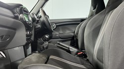 2019 (69) MINI HATCHBACK 1.5 Cooper Sport II 3dr 4664003