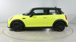 2022 (72) MINI HATCHBACK 1.5 Cooper Classic 3dr Auto 4678528