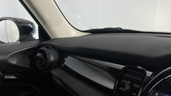 2022 (72) MINI HATCHBACK 1.5 Cooper Classic 3dr Auto 4678511