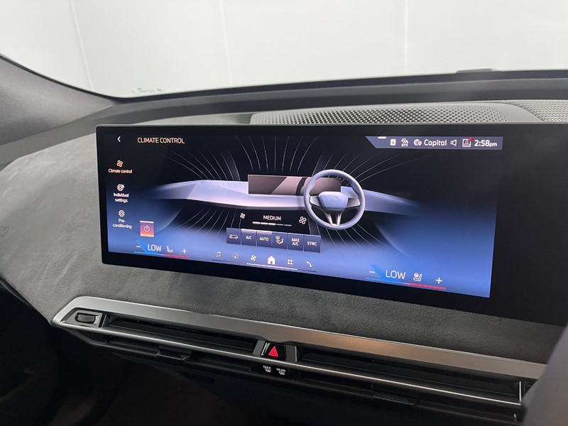 2025 (75) BMW iX 300kW xDrive45 M Sport 101kWh 5dr Auto 5069821