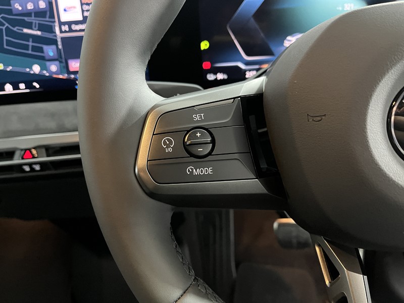 2025 (75) BMW iX 300kW xDrive45 M Sport 101kWh 5dr Auto 5069813