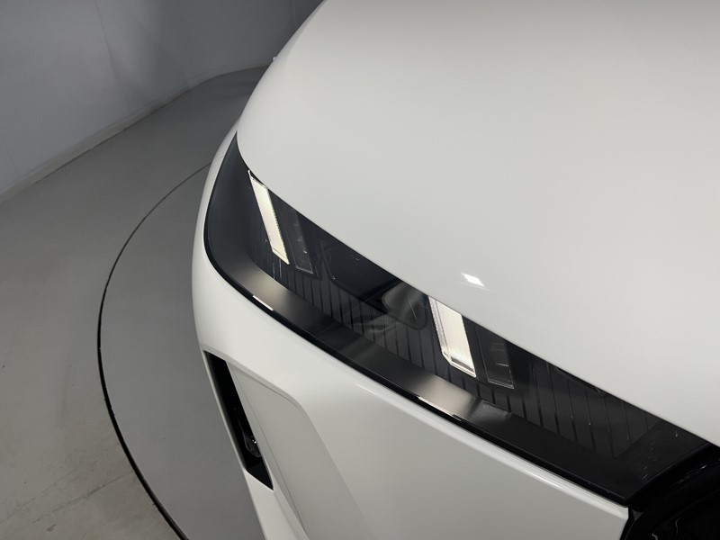 2025 (75) BMW iX 300kW xDrive45 M Sport 101kWh 5dr Auto 5069830