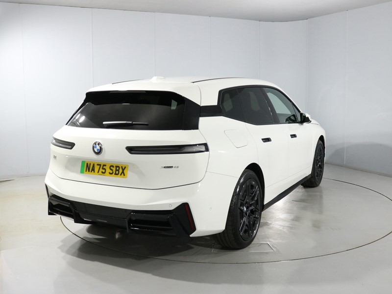 2025 (75) BMW iX 300kW xDrive45 M Sport 101kWh 5dr Auto 5069837