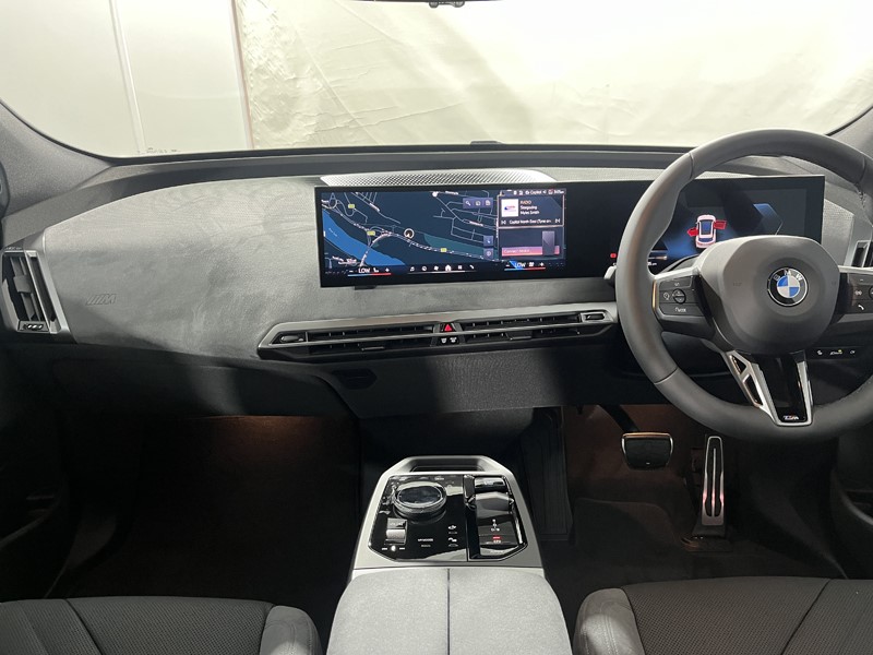 2025 (75) BMW iX 300kW xDrive45 M Sport 101kWh 5dr Auto 5069794