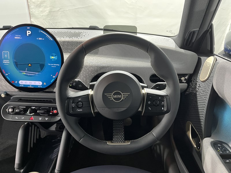 2025 (75) MINI COOPER 160kW SE Exclusive 54kWh 3dr Auto 5316201