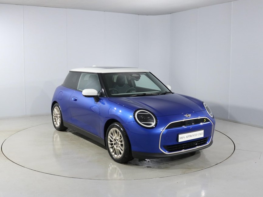 2025 (75) MINI COOPER 160kW SE Exclusive 54kWh 3dr Auto