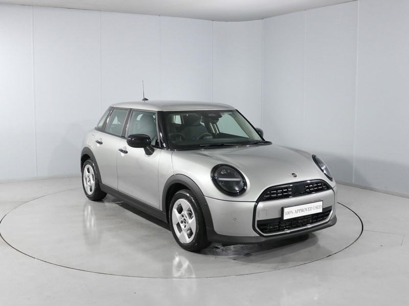 2025 (75) MINI COOPER 1.5 C Classic 5dr Auto