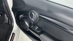 2023 (23) MINI COOPER 2.0 S Sport 3dr Auto 4669050