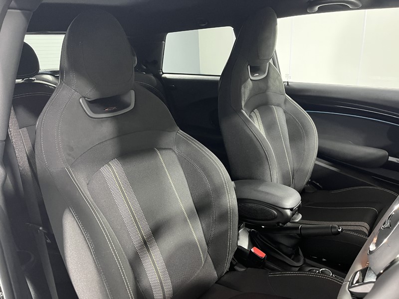 2023 (23) MINI COOPER 2.0 S Sport 3dr Auto 4669042