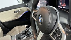 2021 (71) BMW 3 SERIES 320d xDrive MHT M Sport 4dr Step Auto 4663546