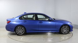 2021 (71) BMW 3 SERIES 320d xDrive MHT M Sport 4dr Step Auto 4663527