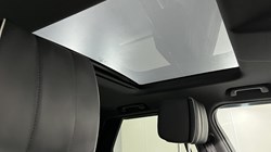 2019 (19) LAND ROVER DISCOVERY 3.0 SDV6 HSE Luxury 5dr Auto 4697534
