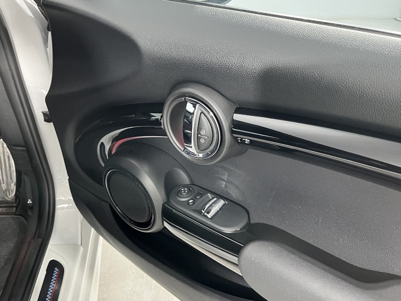 2023 (73) MINI HATCHBACK 2.0 Cooper S Sport Premium Plus 5dr Auto 4684016