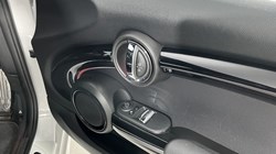 2023 (73) MINI HATCHBACK 2.0 Cooper S Sport Premium Plus 5dr Auto 4684016