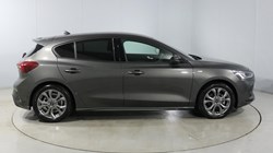 2022 (22) FORD FOCUS 1.0 EcoBoost Hybrid mHEV 155 ST-Line Edition 5dr 4679098