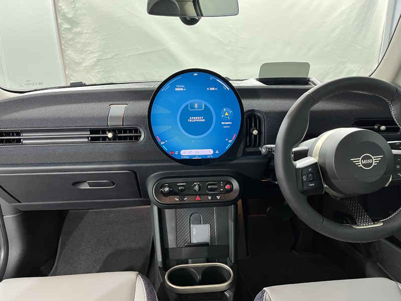 2025 (75) MINI COOPER 1.5 C Classic 3dr Auto 5315462