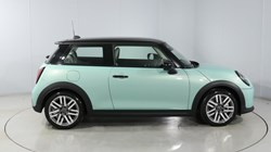 2025 (75) MINI COOPER 1.5 C Classic 3dr Auto 5315461