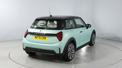 2025 (75) MINI COOPER 1.5 C Classic 3dr Auto 5315498
