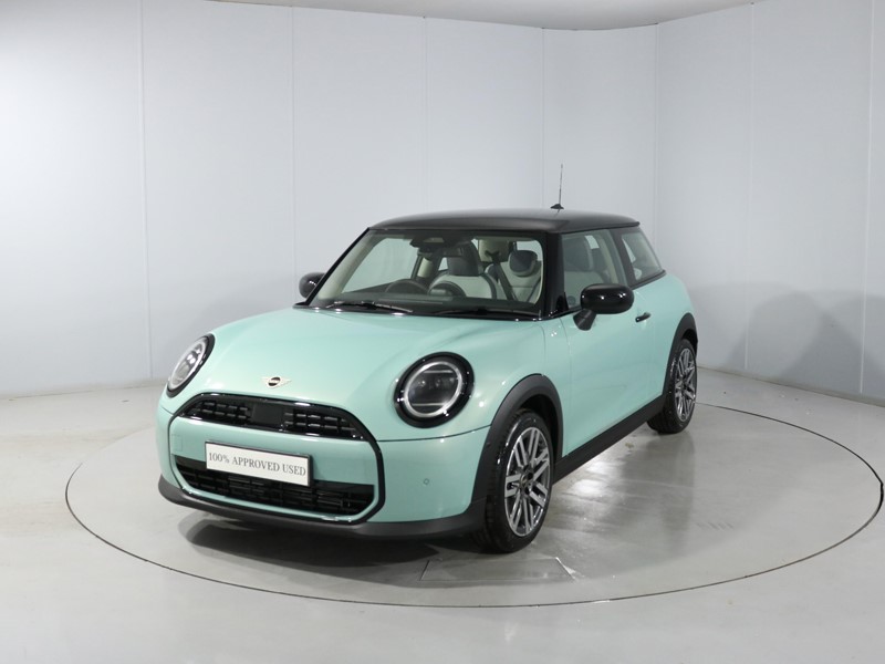 2025 (75) MINI COOPER 1.5 C Classic 3dr Auto 5315497