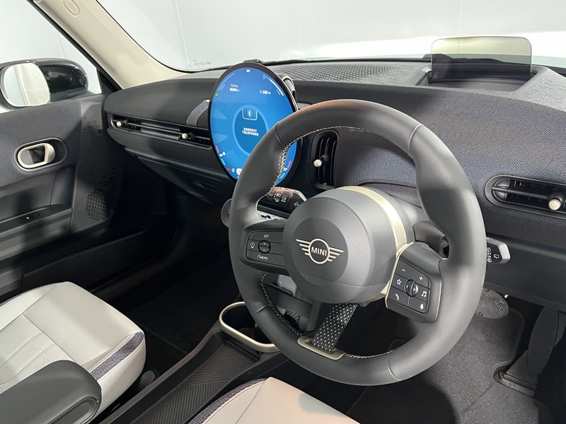 2025 (75) MINI COOPER 1.5 C Classic 3dr Auto 5315464