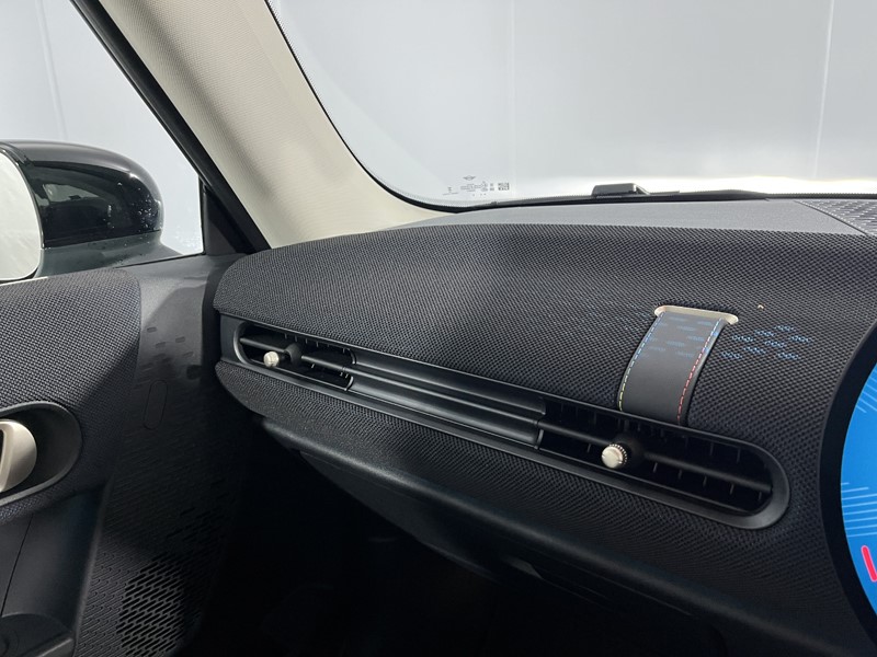 2025 (75) MINI COOPER 1.5 C Classic 3dr Auto 5315484