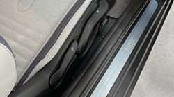 2025 (75) MINI COOPER 1.5 C Classic 3dr Auto 5315477