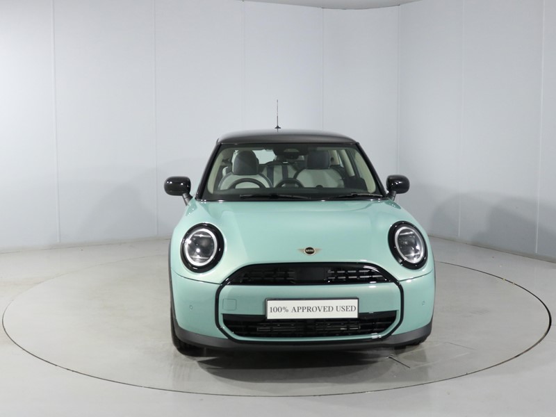 2025 (75) MINI COOPER 1.5 C Classic 3dr Auto 5315474